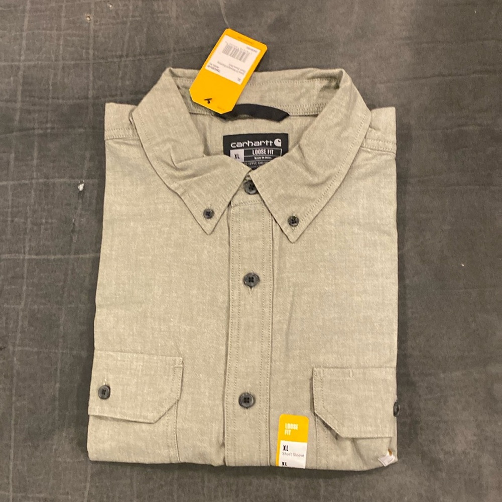 Loose Fit Midweight Chambray Short- Sleeve Shirt